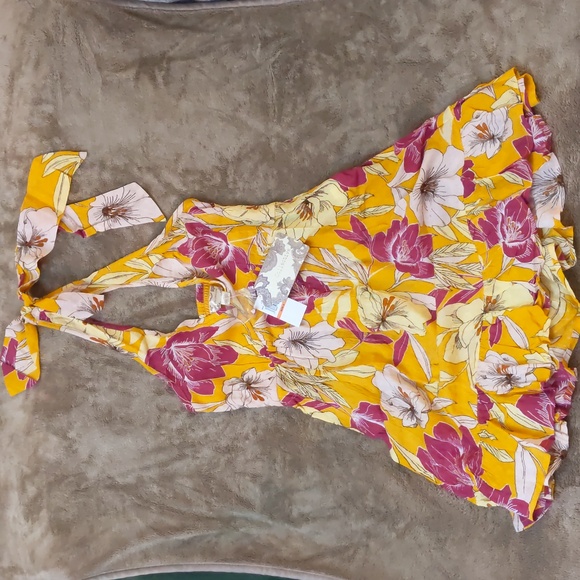 Band of Gypsies Dresses & Skirts - NWT - BOG Halter Top Dress